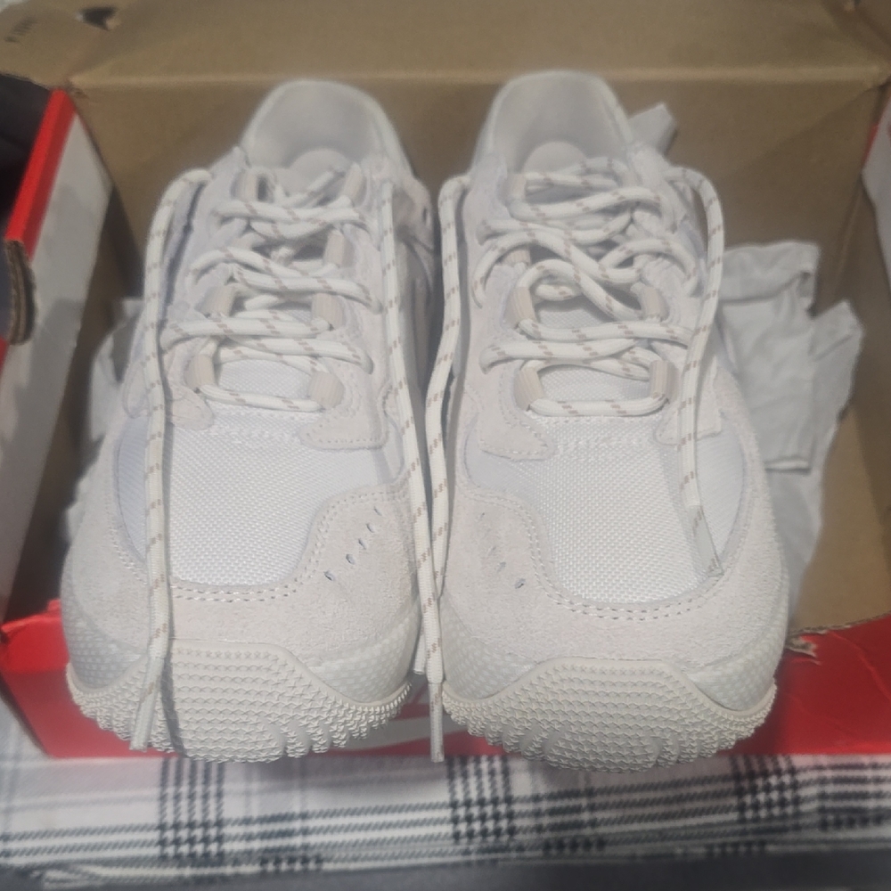 Women's Classic White Sneakers